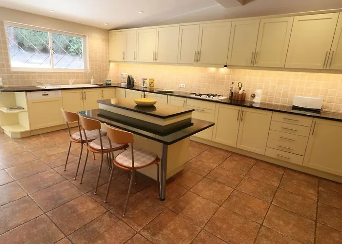 فيلة Beautiful Portuguese Casa Buganvillas 3 Bedrooms Close To Praca فالي دو لوبو