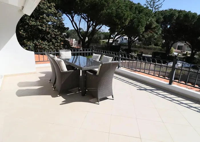 Beautiful Portuguese Casa Buganvillas 3 Bedrooms Close To Praca * فالي دو لوبو