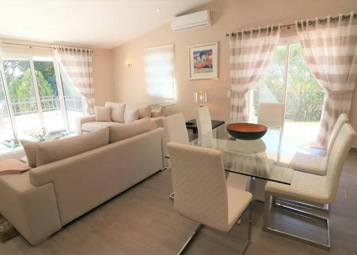 Beautiful Portuguese Casa Buganvillas 3 Bedrooms Close To Praca