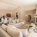 Beautiful Portuguese Casa Buganvillas 3 Bedrooms Close To Praca Vila *
