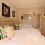 Vila Beautiful Portuguese Casa Buganvillas 3 Bedrooms Close To Praca